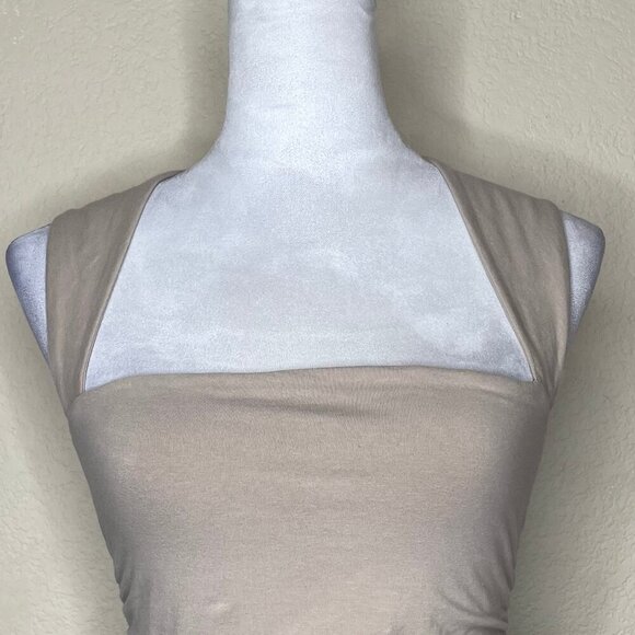 Abercrombie & Fitch Women's Ava Soft Matte Seamless Top Sz Small - Picture 2 of 9